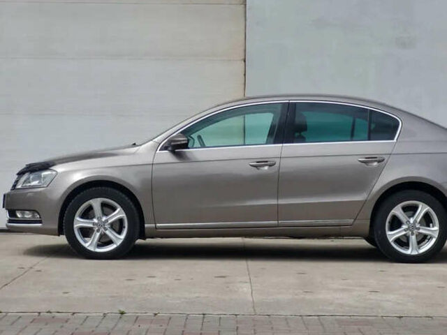 Коричневий Фольксваген Пассат, об'ємом двигуна 1.97 л та пробігом 301 тис. км за 9999 $, фото 6 на Automoto.ua