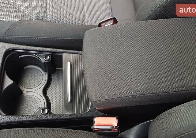 Коричневий Фольксваген Пассат, об'ємом двигуна 1.97 л та пробігом 203 тис. км за 10750 $, фото 38 на Automoto.ua