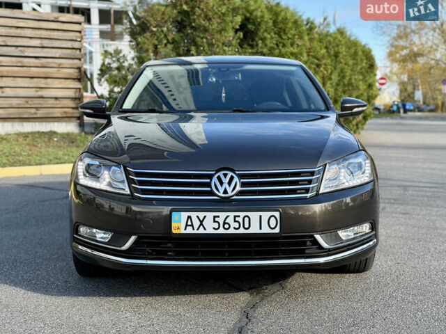 Коричневый Фольксваген Пассат, объемом двигателя 1.8 л и пробегом 153 тыс. км за 11900 $, фото 2 на Automoto.ua