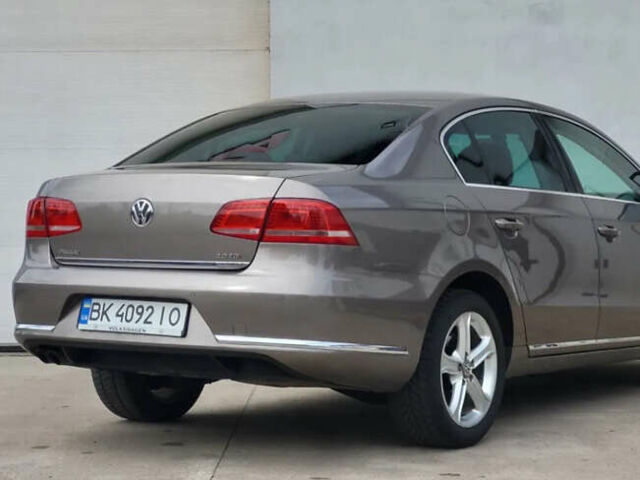 Коричневий Фольксваген Пассат, об'ємом двигуна 1.97 л та пробігом 301 тис. км за 9999 $, фото 3 на Automoto.ua