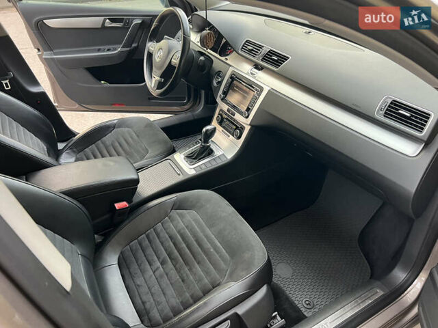 Коричневий Фольксваген Пассат, об'ємом двигуна 1.8 л та пробігом 149 тис. км за 11100 $, фото 9 на Automoto.ua