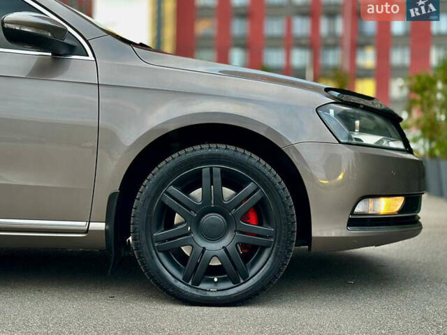 Фольксваген Пассат 2011 в Киеве на Automoto.ua Коричневый Фольксваген Пассат, объемом двигателя 1.8 л и пробегом 188 тыс. км за 8400 $, фото 13 на Automoto.ua