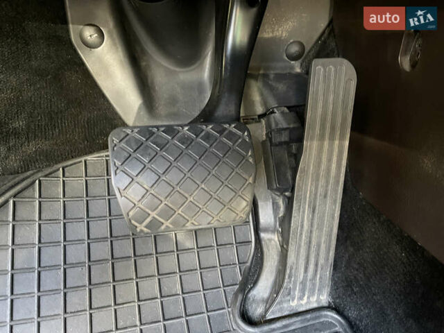 Коричневый Фольксваген Пассат, объемом двигателя 1.97 л и пробегом 187 тыс. км за 14100 $, фото 17 на Automoto.ua