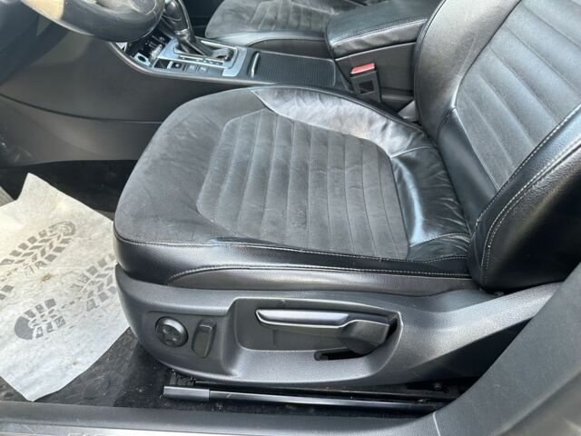 Коричневый Фольксваген Пассат, объемом двигателя 1.8 л и пробегом 230 тыс. км за 8700 $, фото 17 на Automoto.ua