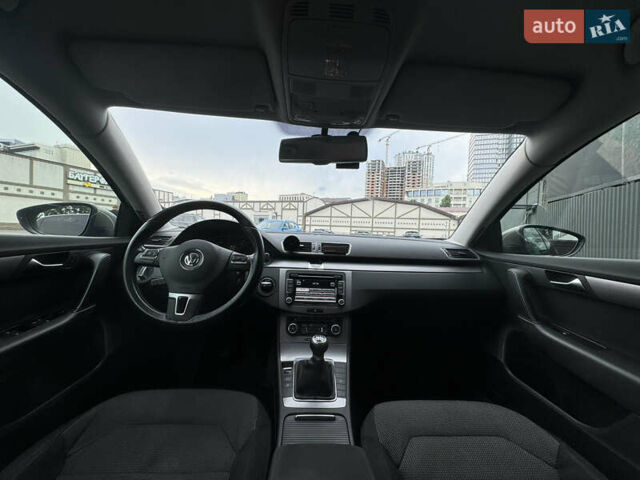 Коричневий Фольксваген Пассат, об'ємом двигуна 1.8 л та пробігом 222 тис. км за 9600 $, фото 11 на Automoto.ua