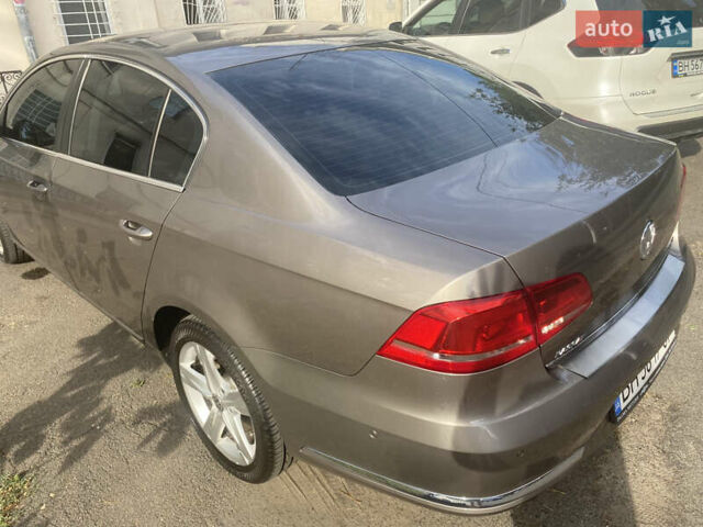 Коричневый Фольксваген Пассат, объемом двигателя 1.8 л и пробегом 144 тыс. км за 9900 $, фото 12 на Automoto.ua