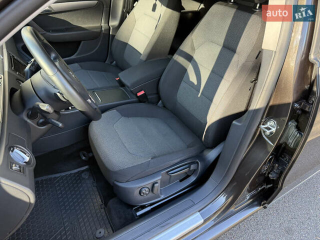 Коричневый Фольксваген Пассат, объемом двигателя 1.8 л и пробегом 153 тыс. км за 11900 $, фото 26 на Automoto.ua