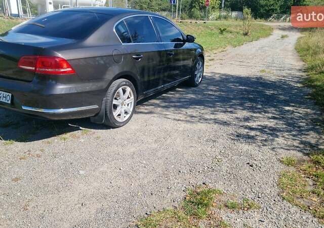 Коричневый Фольксваген Пассат, объемом двигателя 1.8 л и пробегом 216 тыс. км за 8800 $, фото 3 на Automoto.ua