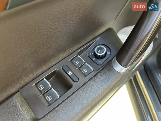 Коричневый Фольксваген Пассат, объемом двигателя 1.97 л и пробегом 187 тыс. км за 14100 $, фото 16 на Automoto.ua