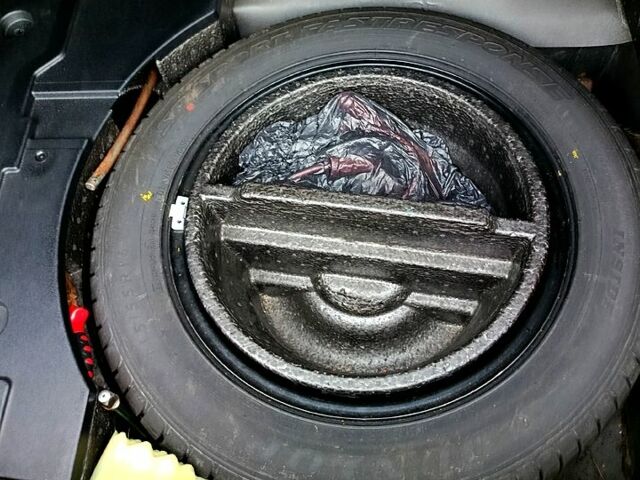 Коричневый Фольксваген Пассат, объемом двигателя 1.8 л и пробегом 182 тыс. км за 10800 $, фото 3 на Automoto.ua