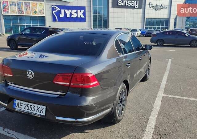 Коричневый Фольксваген Пассат, объемом двигателя 1.8 л и пробегом 290 тыс. км за 8900 $, фото 10 на Automoto.ua