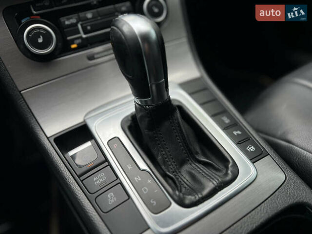 Коричневый Фольксваген Пассат, объемом двигателя 1.8 л и пробегом 144 тыс. км за 10100 $, фото 19 на Automoto.ua