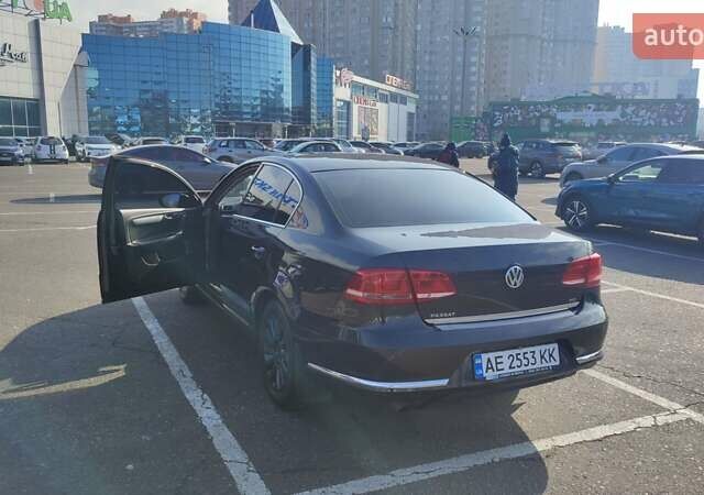 Коричневый Фольксваген Пассат, объемом двигателя 1.8 л и пробегом 290 тыс. км за 8900 $, фото 11 на Automoto.ua