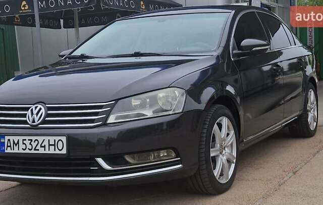 Коричневый Фольксваген Пассат, объемом двигателя 1.8 л и пробегом 216 тыс. км за 8800 $, фото 5 на Automoto.ua