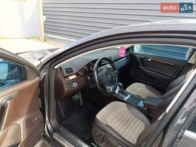 Коричневый Фольксваген Пассат, объемом двигателя 1.8 л и пробегом 225 тыс. км за 9500 $, фото 5 на Automoto.ua