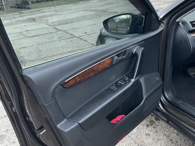 Коричневый Фольксваген Пассат, объемом двигателя 2 л и пробегом 268 тыс. км за 11500 $, фото 13 на Automoto.ua