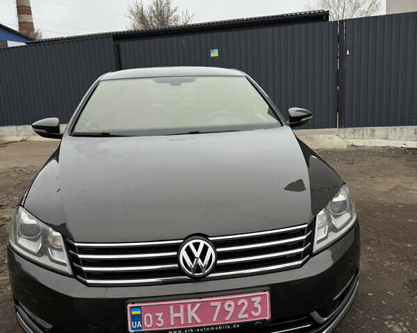 Коричневый Фольксваген Пассат, объемом двигателя 1.39 л и пробегом 199 тыс. км за 9999 $, фото 23 на Automoto.ua