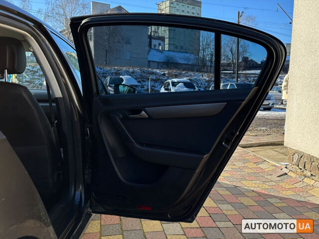 Коричневый Фольксваген Пассат, объемом двигателя 1.6 л и пробегом 249 тыс. км за 9999 $, фото 25 на Automoto.ua