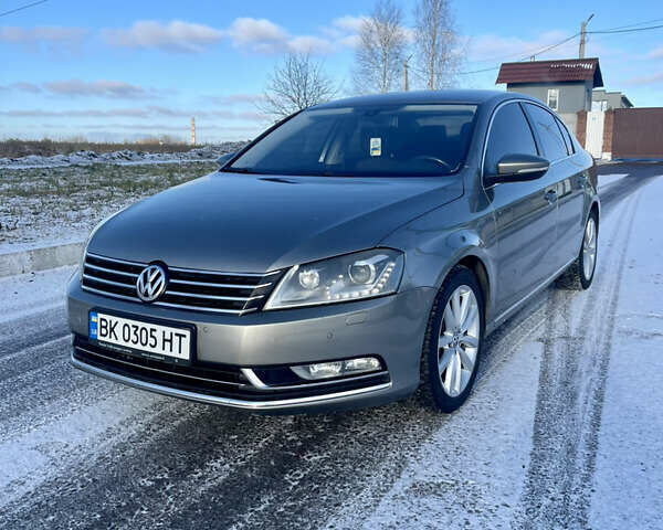 Коричневый Фольксваген Пассат, объемом двигателя 1.97 л и пробегом 319 тыс. км за 13200 $, фото 8 на Automoto.ua