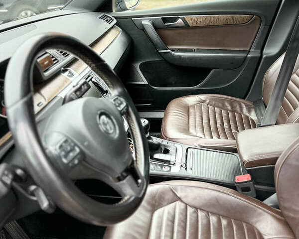 Коричневый Фольксваген Пассат, объемом двигателя 1.39 л и пробегом 199 тыс. км за 9999 $, фото 34 на Automoto.ua