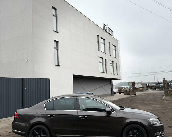 Коричневый Фольксваген Пассат, объемом двигателя 1.39 л и пробегом 199 тыс. км за 9999 $, фото 10 на Automoto.ua