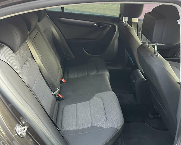 Коричневий Фольксваген Пассат, об'ємом двигуна 1.6 л та пробігом 280 тис. км за 9500 $, фото 5 на Automoto.ua