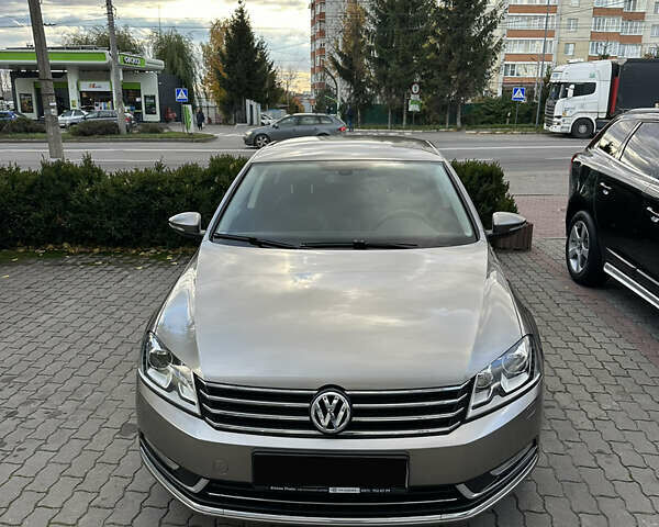 Коричневий Фольксваген Пассат, об'ємом двигуна 1.8 л та пробігом 105 тис. км за 15000 $, фото 4 на Automoto.ua