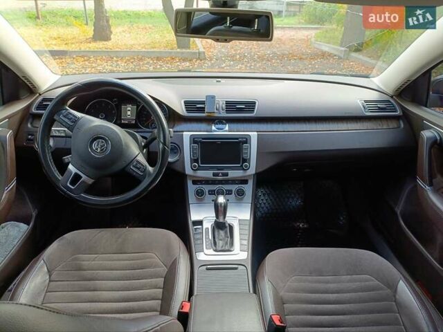 Коричневый Фольксваген Пассат, объемом двигателя 1.8 л и пробегом 247 тыс. км за 13500 $, фото 2 на Automoto.ua