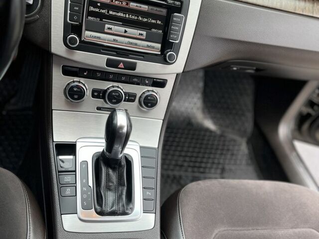 Коричневый Фольксваген Пассат, объемом двигателя 1.8 л и пробегом 249 тыс. км за 11000 $, фото 7 на Automoto.ua