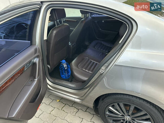 Коричневий Фольксваген Пассат, об'ємом двигуна 1.8 л та пробігом 105 тис. км за 15000 $, фото 6 на Automoto.ua