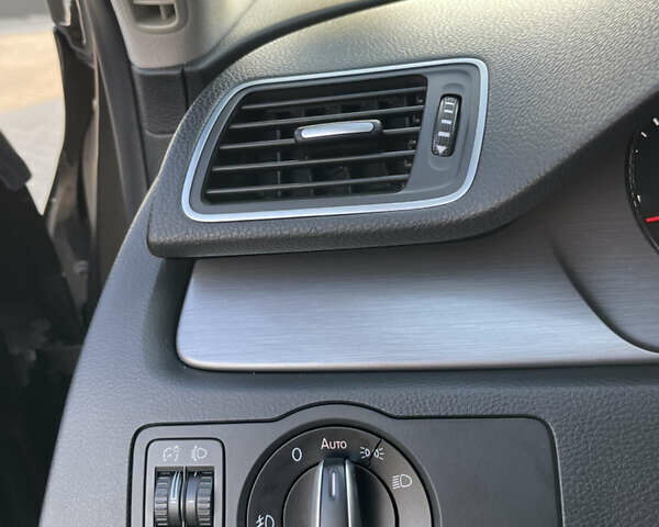 Коричневий Фольксваген Пассат, об'ємом двигуна 1.6 л та пробігом 280 тис. км за 9500 $, фото 21 на Automoto.ua