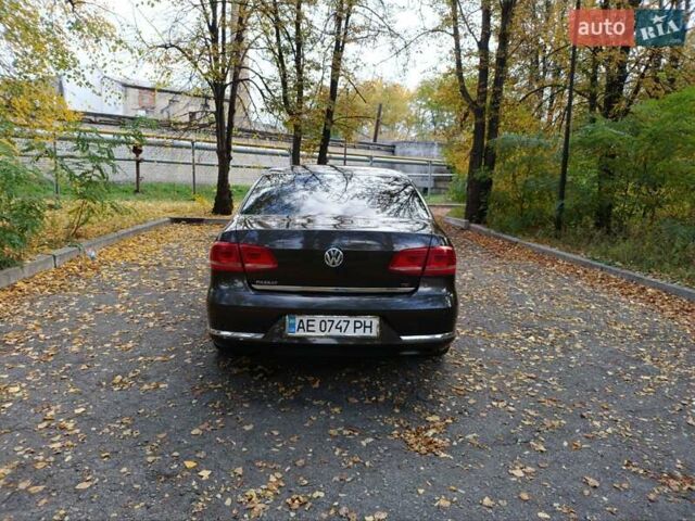 Коричневый Фольксваген Пассат, объемом двигателя 1.8 л и пробегом 247 тыс. км за 13500 $, фото 7 на Automoto.ua