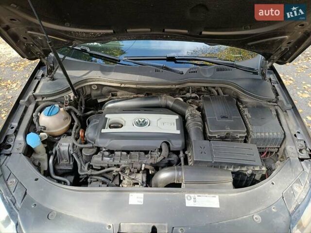 Коричневый Фольксваген Пассат, объемом двигателя 1.8 л и пробегом 247 тыс. км за 13500 $, фото 13 на Automoto.ua