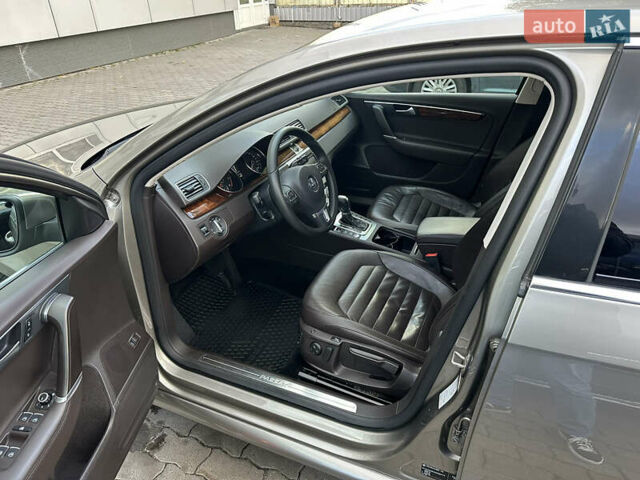 Коричневий Фольксваген Пассат, об'ємом двигуна 1.8 л та пробігом 105 тис. км за 15000 $, фото 5 на Automoto.ua