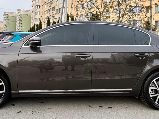 Коричневий Фольксваген Пассат, об'ємом двигуна 1.8 л та пробігом 282 тис. км за 9400 $, фото 1 на Automoto.ua