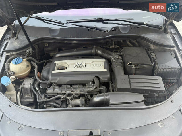 Коричневый Фольксваген Пассат, объемом двигателя 1.8 л и пробегом 242 тыс. км за 11000 $, фото 17 на Automoto.ua