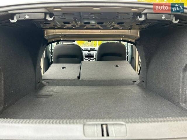 Коричневый Фольксваген Пассат, объемом двигателя 1.97 л и пробегом 222 тыс. км за 10200 $, фото 12 на Automoto.ua