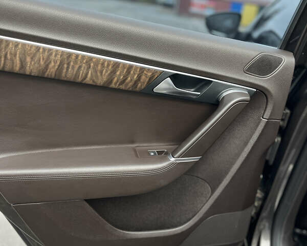 Коричневий Фольксваген Пассат, об'ємом двигуна 1.8 л та пробігом 249 тис. км за 11000 $, фото 15 на Automoto.ua