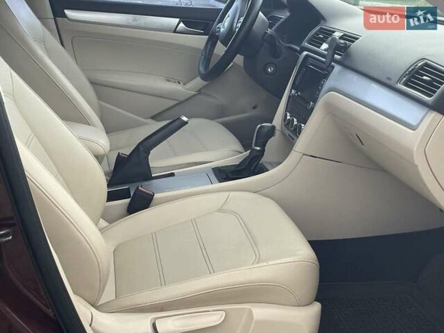 Коричневый Фольксваген Пассат, объемом двигателя 2.48 л и пробегом 218 тыс. км за 9500 $, фото 19 на Automoto.ua