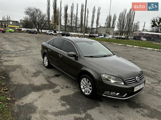 Коричневый Фольксваген Пассат, объемом двигателя 1.78 л и пробегом 196 тыс. км за 8500 $, фото 1 на Automoto.ua