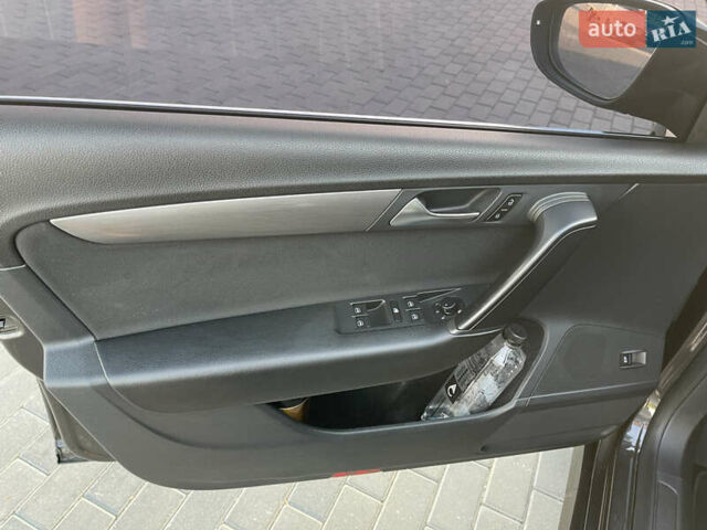 Коричневий Фольксваген Пассат, об'ємом двигуна 1.6 л та пробігом 280 тис. км за 9500 $, фото 18 на Automoto.ua