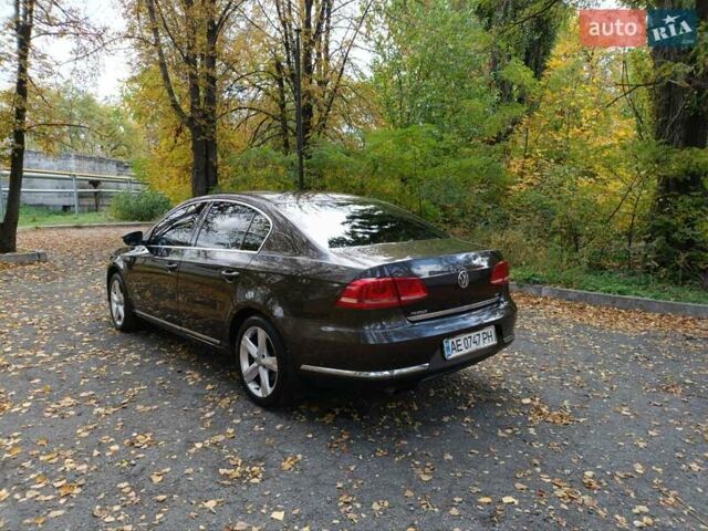 Коричневый Фольксваген Пассат, объемом двигателя 1.8 л и пробегом 247 тыс. км за 13500 $, фото 6 на Automoto.ua
