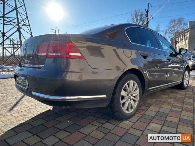 Коричневый Фольксваген Пассат, объемом двигателя 1.6 л и пробегом 249 тыс. км за 9999 $, фото 6 на Automoto.ua