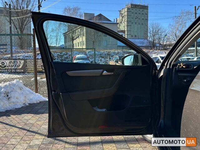 Коричневый Фольксваген Пассат, объемом двигателя 1.6 л и пробегом 249 тыс. км за 9999 $, фото 9 на Automoto.ua