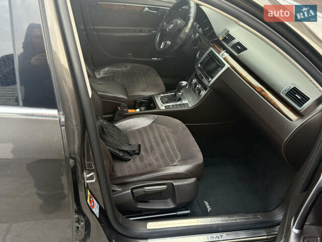 Коричневый Фольксваген Пассат, объемом двигателя 1.8 л и пробегом 242 тыс. км за 11000 $, фото 12 на Automoto.ua