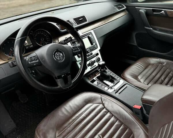 Коричневый Фольксваген Пассат, объемом двигателя 1.39 л и пробегом 199 тыс. км за 9999 $, фото 27 на Automoto.ua