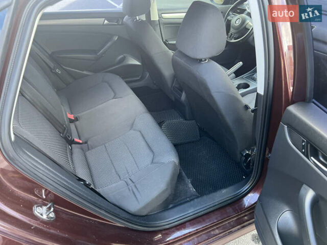 Фольксваген Пассат 2012 в Киеве на Automoto.ua Коричневый Фольксваген Пассат, объемом двигателя 2.47 л и пробегом 270 тыс. км за 8500 $, фото 23 на Automoto.ua