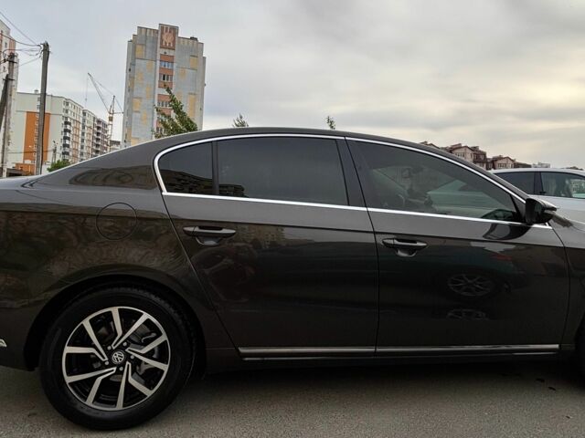 Коричневий Фольксваген Пассат, об'ємом двигуна 1.8 л та пробігом 282 тис. км за 9400 $, фото 2 на Automoto.ua