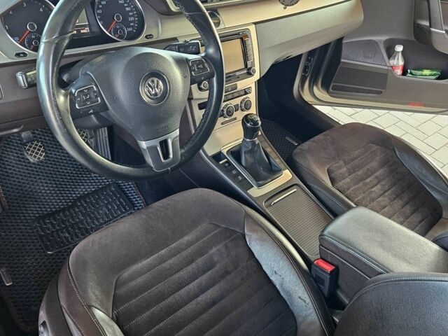 Фольксваген Пассат 2012 в Иршава на Automoto.ua Коричневый Фольксваген Пассат, объемом двигателя 2 л и пробегом 300 тыс. км за 10300 $, фото 1 на Automoto.ua