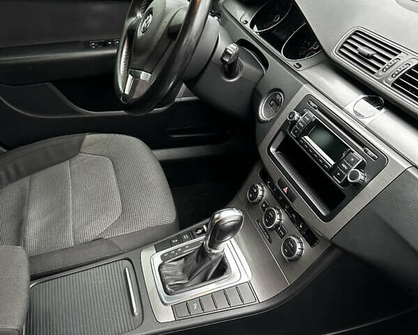 Коричневый Фольксваген Пассат, объемом двигателя 1.78 л и пробегом 196 тыс. км за 8500 $, фото 20 на Automoto.ua